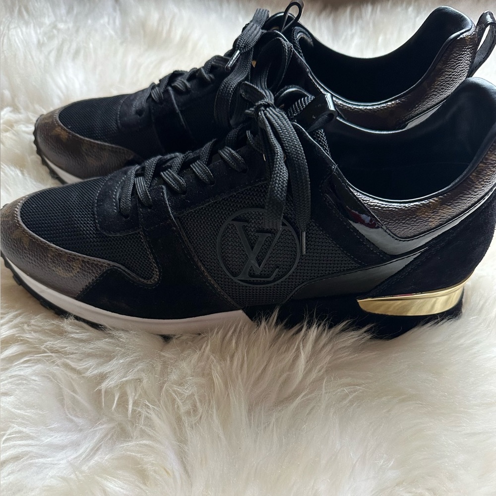 Louis Vuitton Runaways Sz 40.5